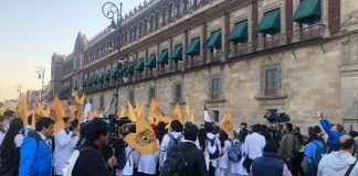 Recibirán en Palacio Nacional a estudiantes de medicina tras protesta